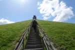PICTURES/Belgium - Waterloo/t_Lion's Mound4.JPG